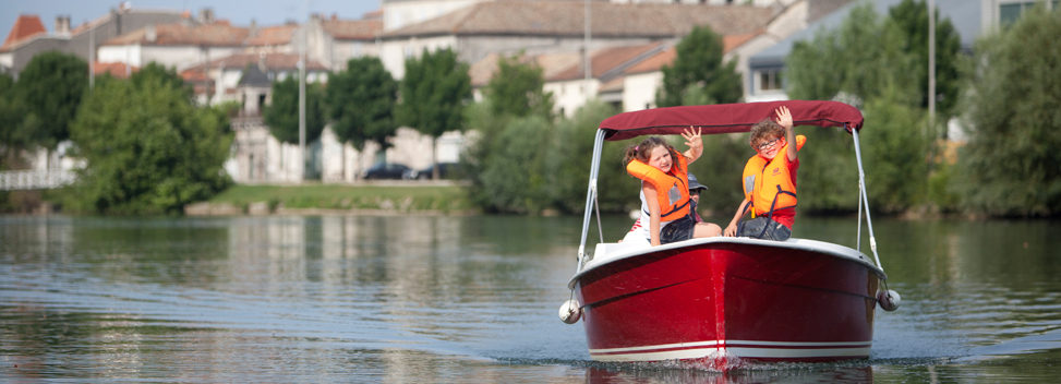 Enfants sur les bateaux E-SEA